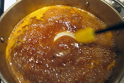 orange chicken sauce cooking