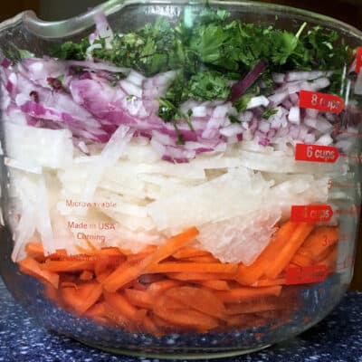 Carrot and Jicama Slaw: BrownThumbMama.com