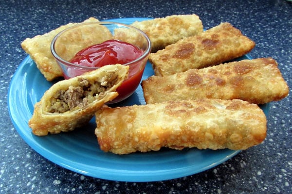 Savory Cheeseburger Egg Rolls: BrownThumbMama.com