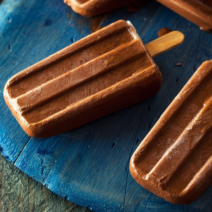 fudge pops on a blue platter