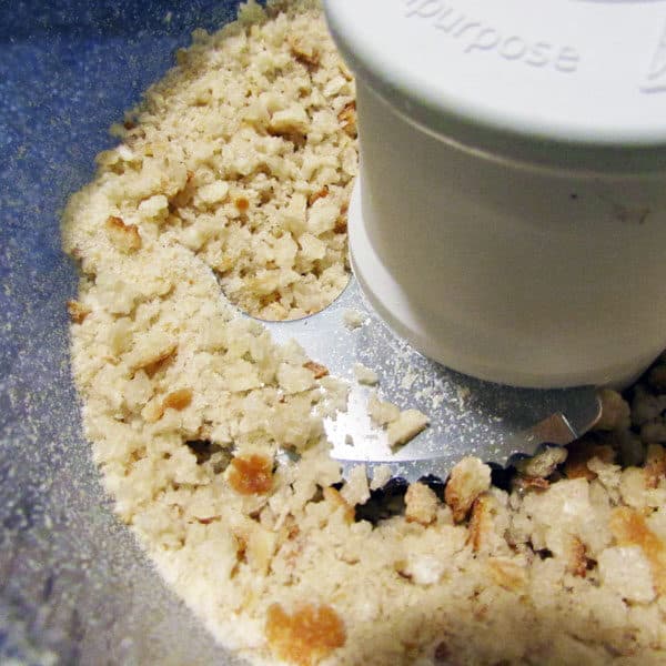 breadcrumbs in food processor