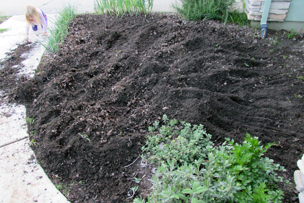 3 ways to prepare soil for planting: BrownThumbMama.com