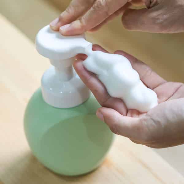 DIY Moisturizing Foaming Hand Soap