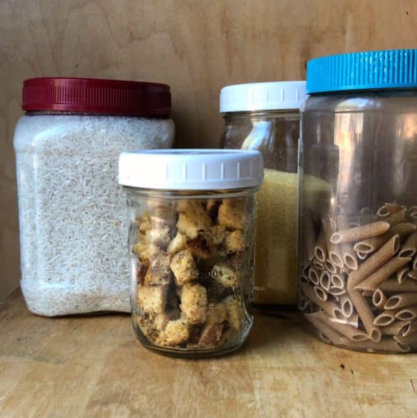 How do you store leftovers without plastic? Good question--it’s easier than you think. Here are my favorite plastic-free food storage containers. 