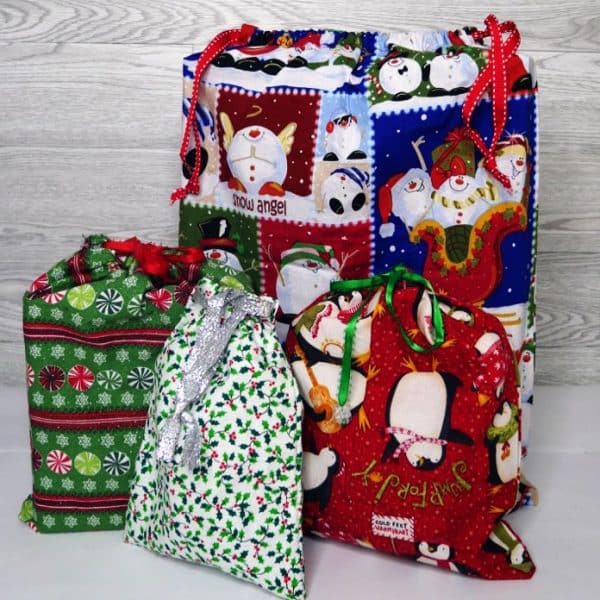 Reusable fabric gift bags (easy Christmas sewing) 